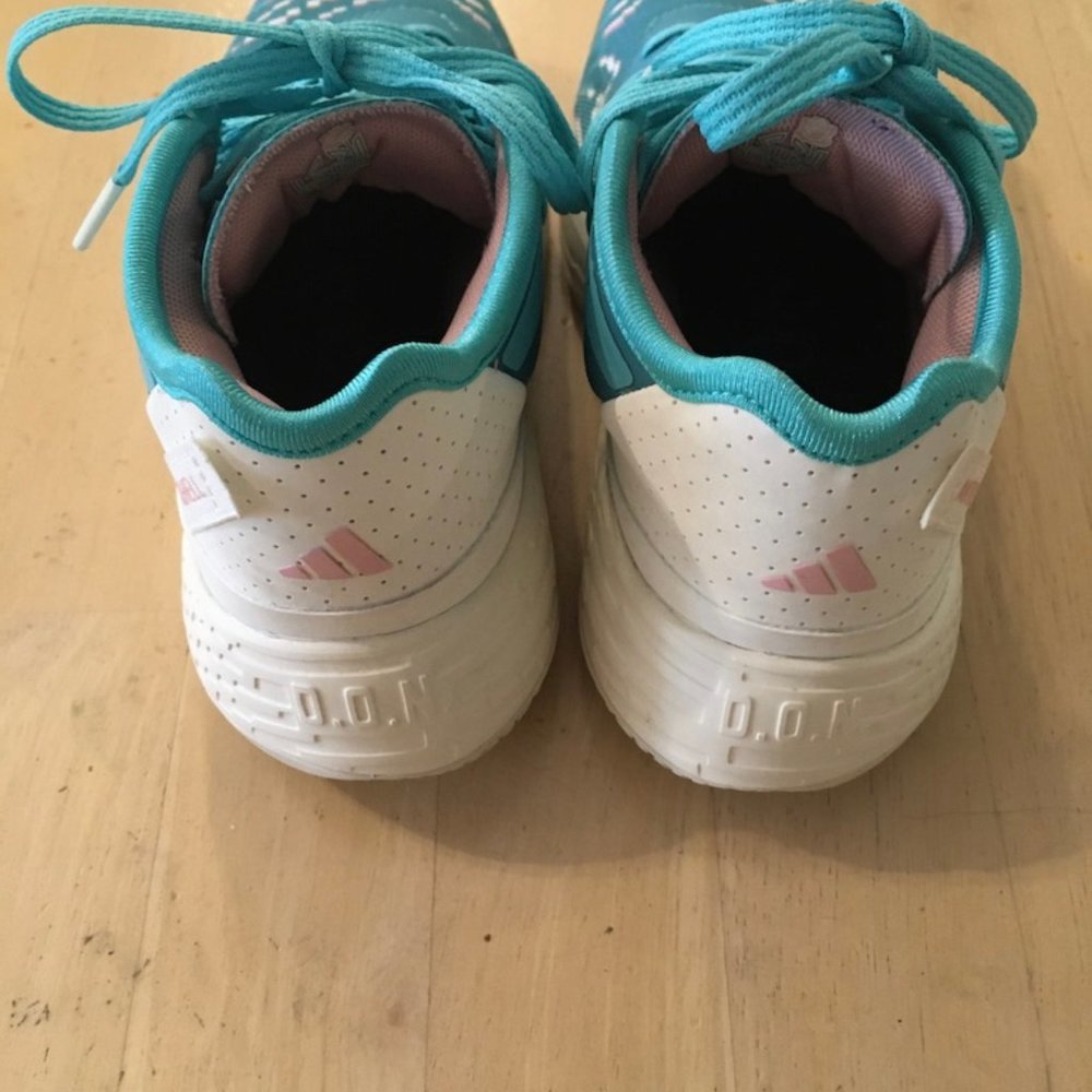 Adidas DON Issue 4 Little Kids (Preschool) Basketball Shoes for Boys Girls 13.5 - Picture 3 of 8